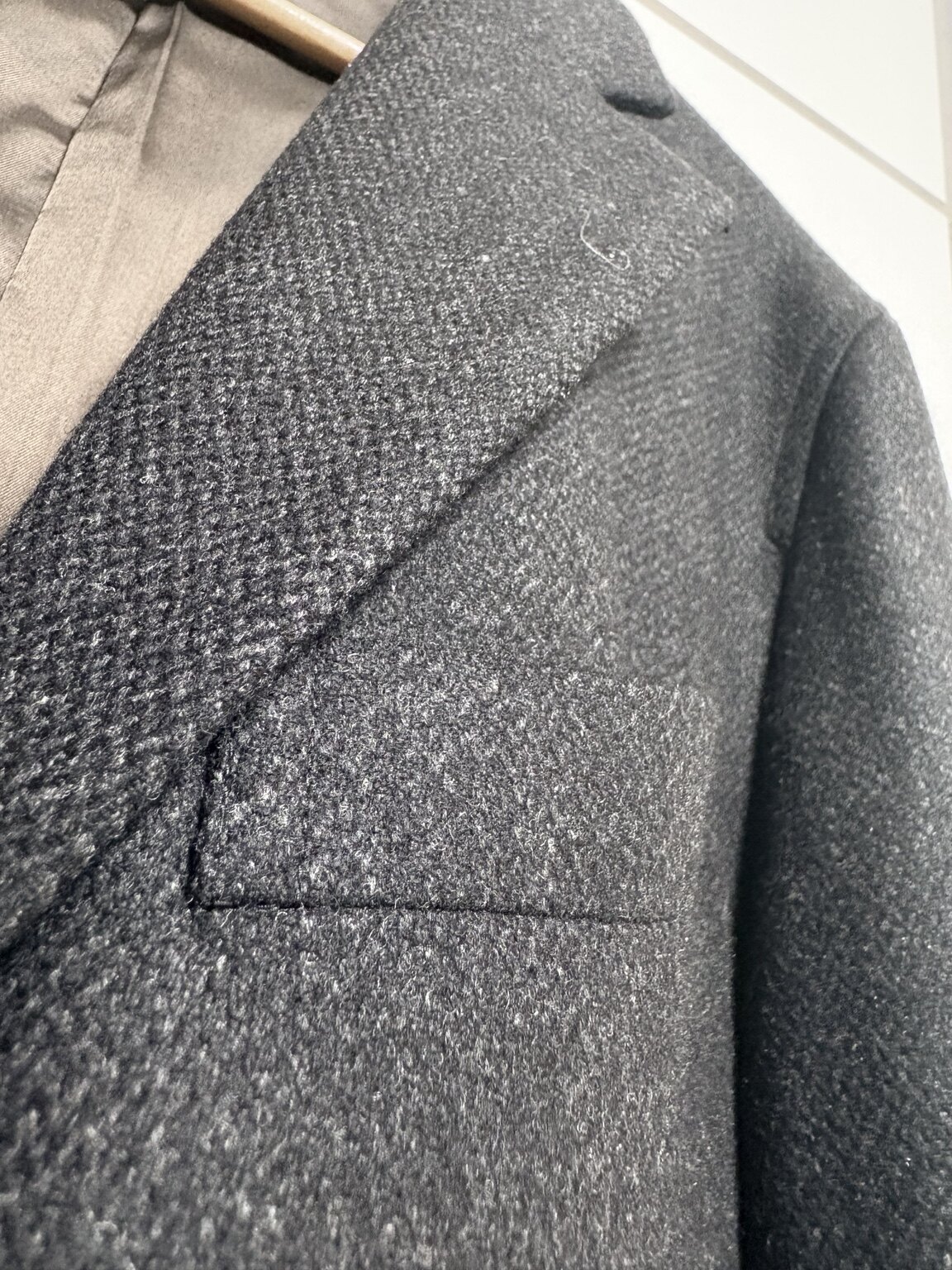 5年使用したSuit Yaオーダーコートのウール生地と襟
